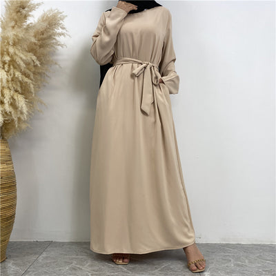 Kleid mit Schnürung