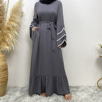 Abaya mit Saum