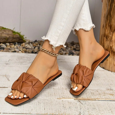 2024 Fashion Versatile Summer Slippers Women's Flat New Style Pleated Korean Slippers Women's Slip-On Shoes Large Size 35-43
